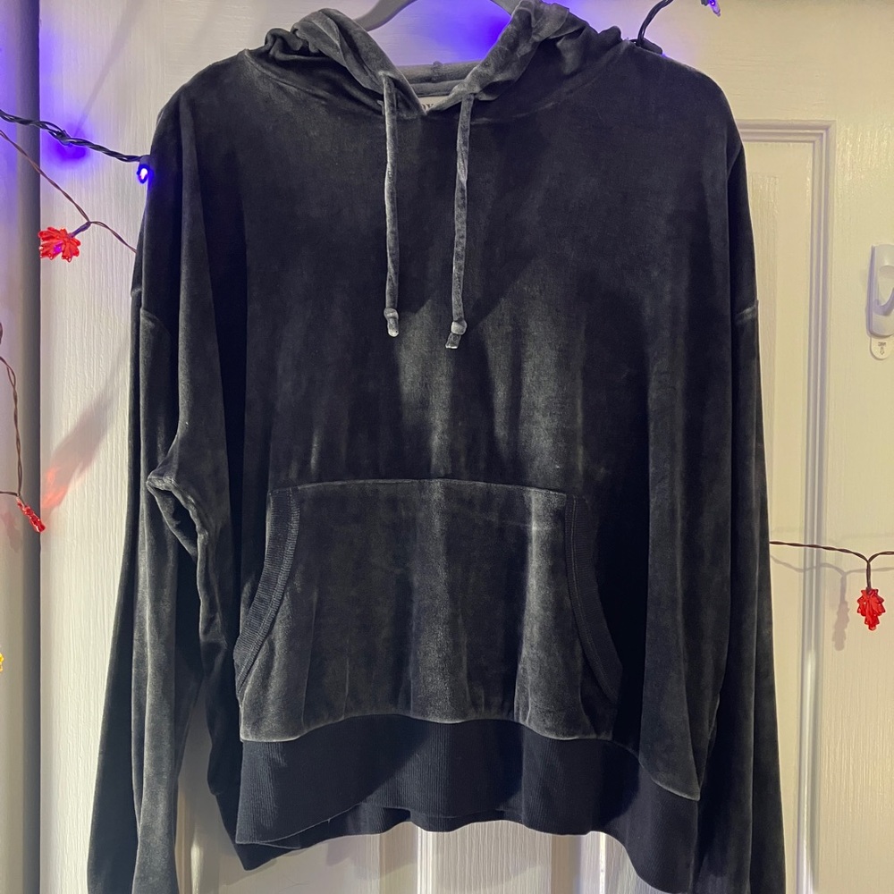 Knox Rose grey velour semi-cropped hoodie.  Size XXL
